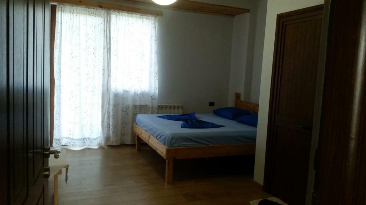 Отель Bujtina E Tomorrit Ujanik Экстерьер фото